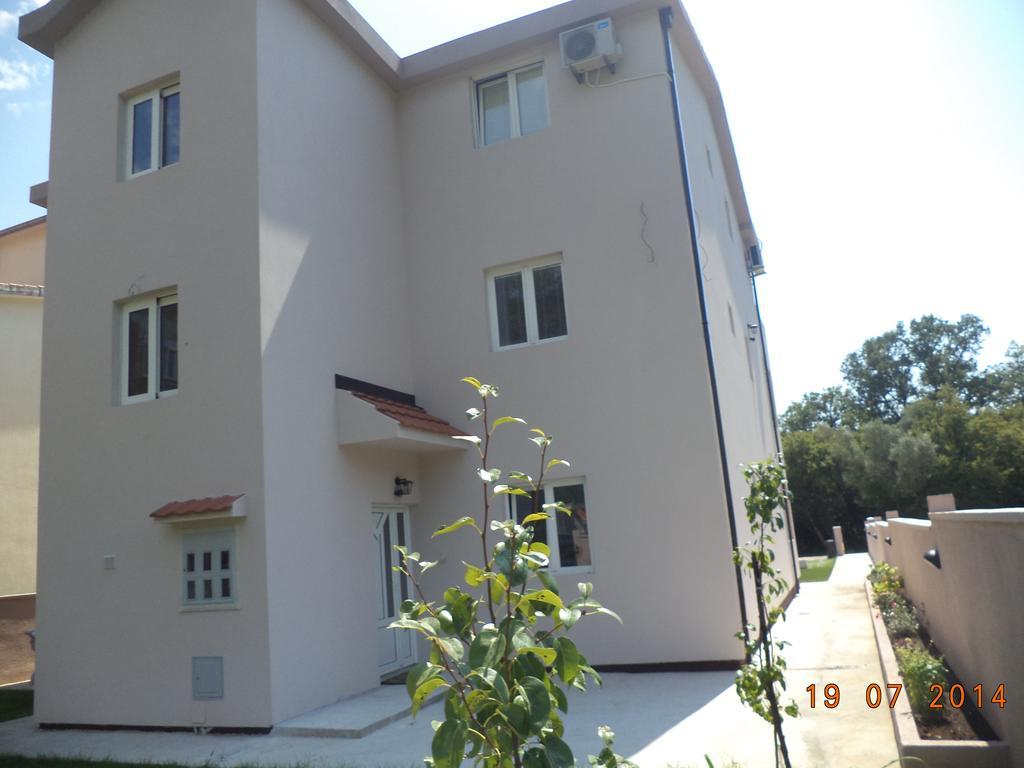Apartmani Bulajic 蒂瓦特 外观 照片