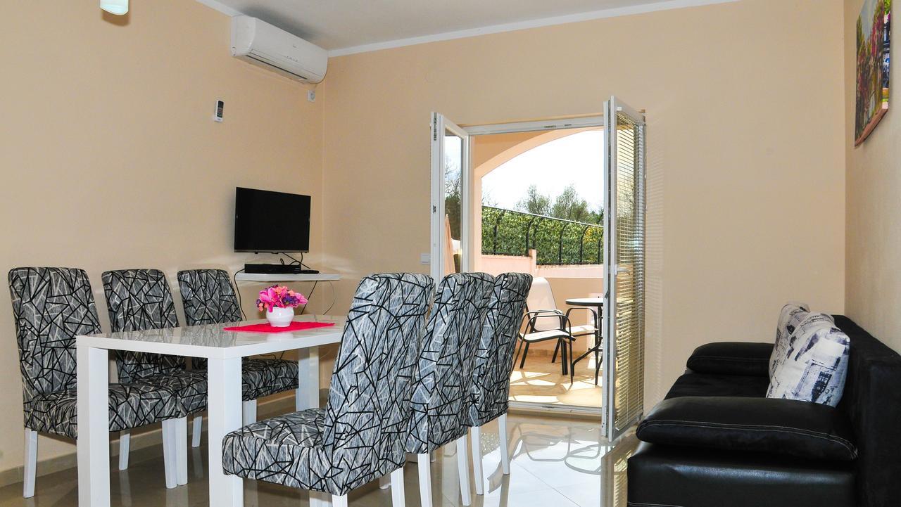 Apartmani Bulajic 蒂瓦特 外观 照片