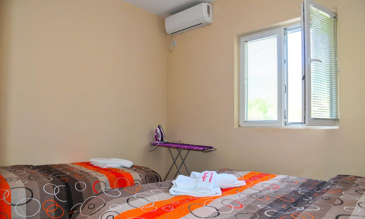 Apartmani Bulajic 蒂瓦特 外观 照片